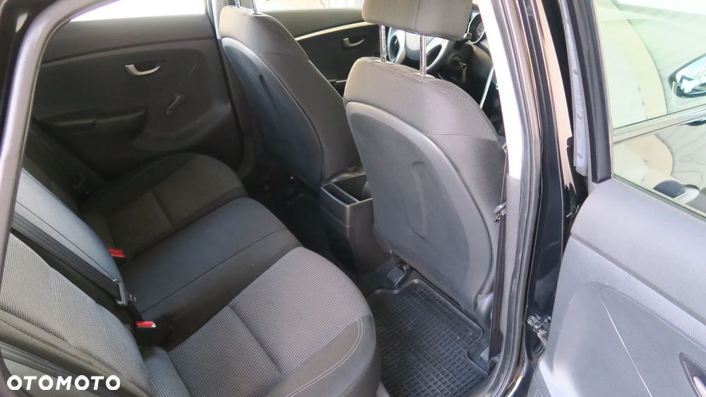 Hyundai i30 1.4 Trend - 10
