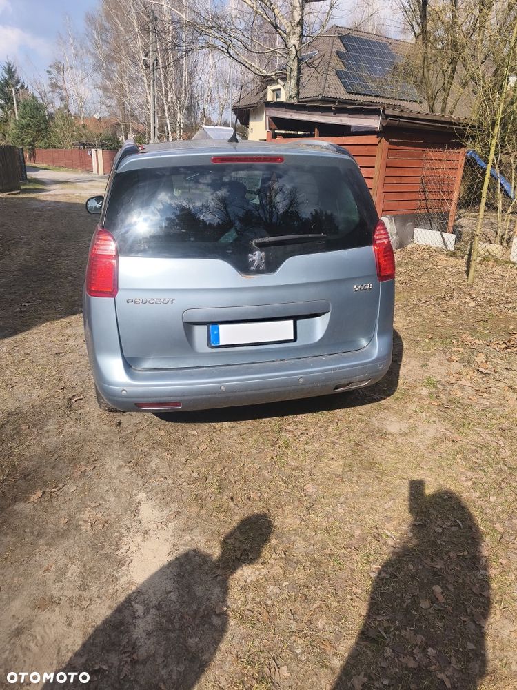 Peugeot 5008 - 5