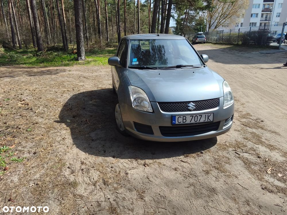 Suzuki Swift 2009 photo 2