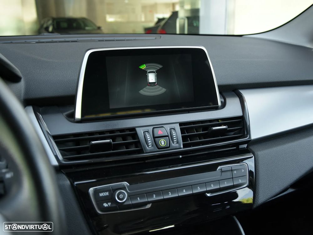 BMW 216 Gran Tourer i 7L - 12