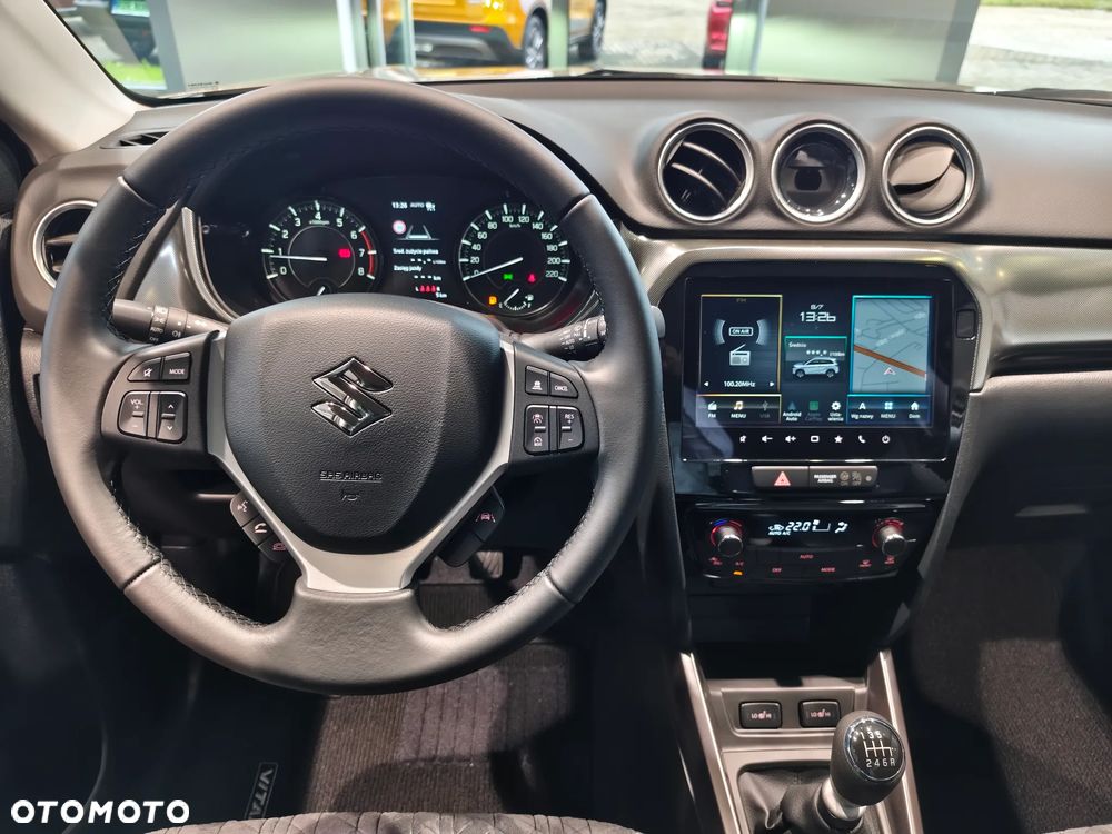 Suzuki Vitara 1.4 Boosterjet mHEV Elegance 4WD - 22