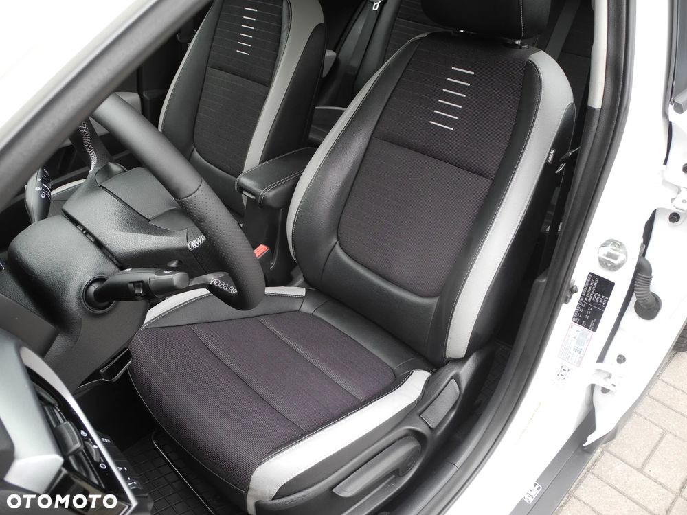 Kia Stonic - 15