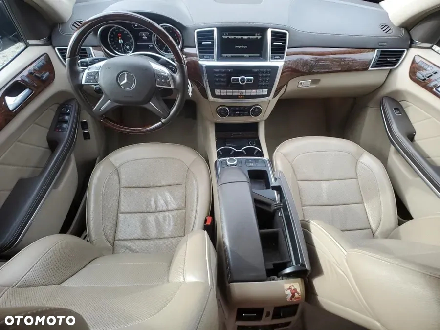 Mercedes-Benz GL 500 4-Matic - 11