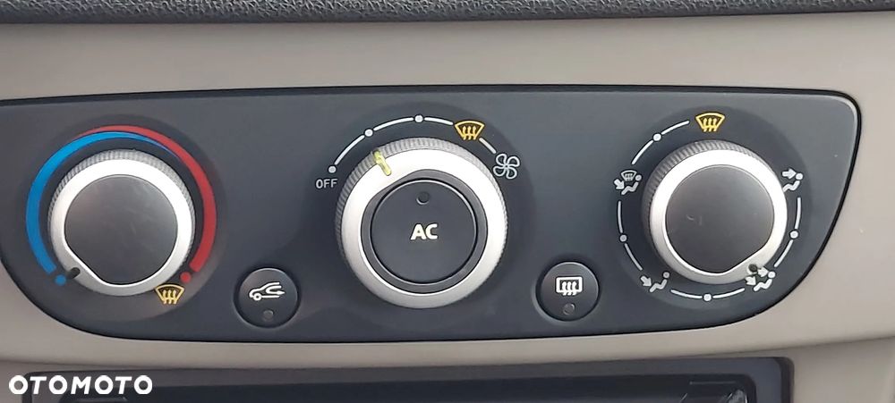 Renault Megane - 24
