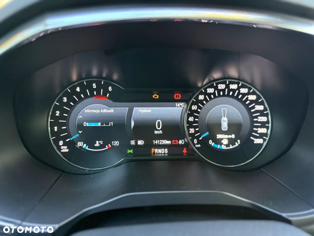 Ford S-Max - 11
