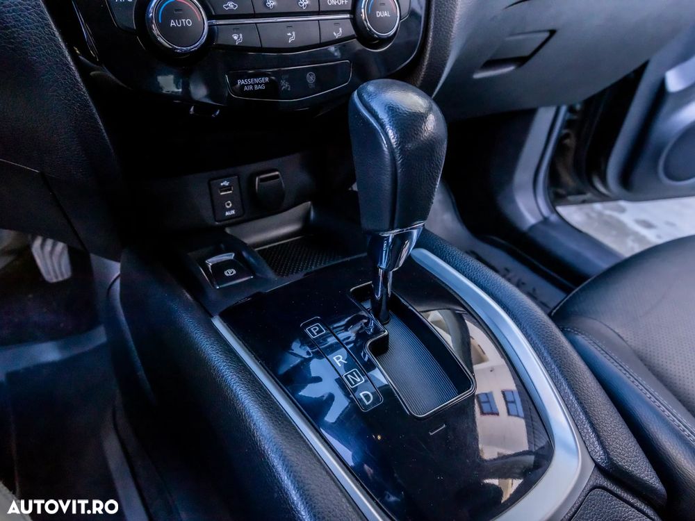 Nissan X-Trail 1.6L dCI Start/Stop XTRONIC Tekna - 24