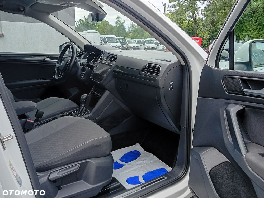 Volkswagen Tiguan - 8