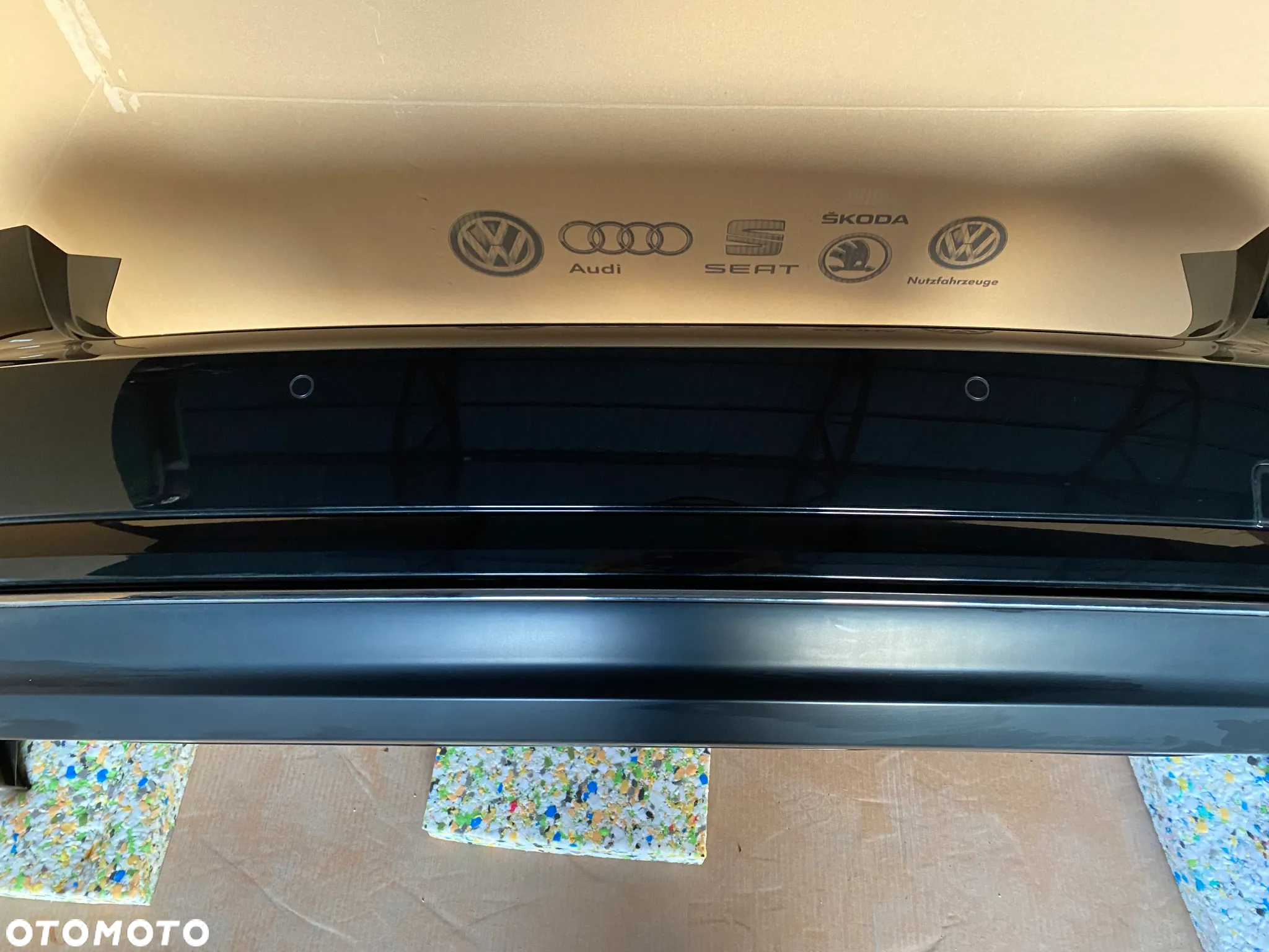 Audi A4 8W B9 SEDAN Zderzak tył kompletny czujnik dyfuzor LY9T 28km - 10