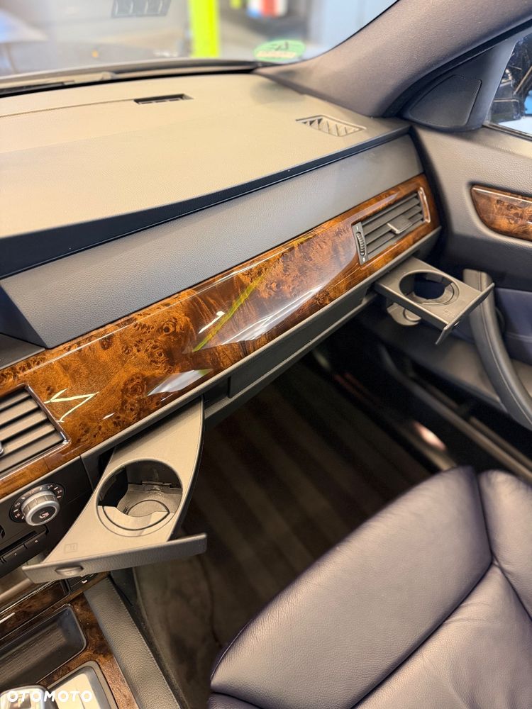 BMW Seria 5 530xd Edition Sport - 24