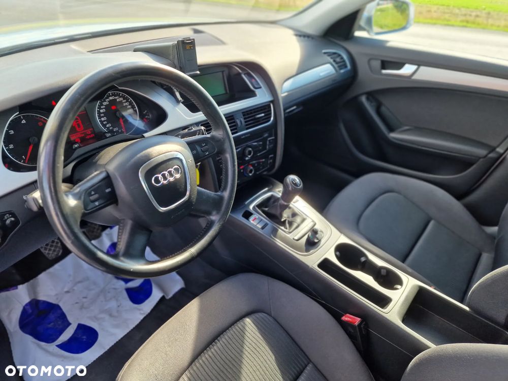 Audi A4 Avant 2.0 TDI DPF quattro - 19