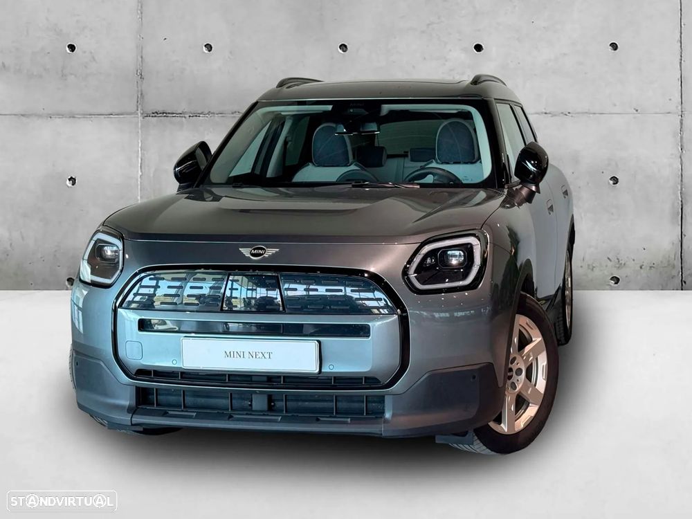 MINI Countryman E Classic M - 2
