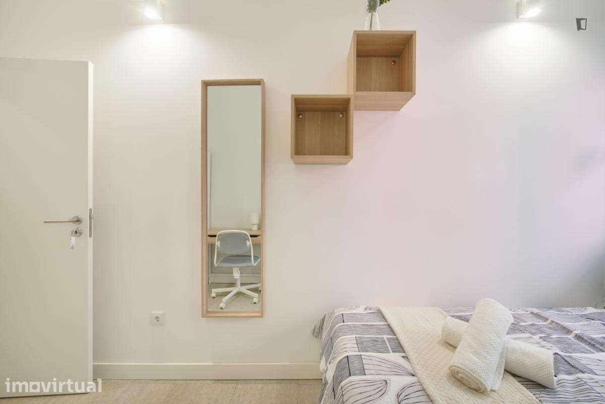 Quarto - localizado em Olaias Lisbon - Grande imagem: 3/43