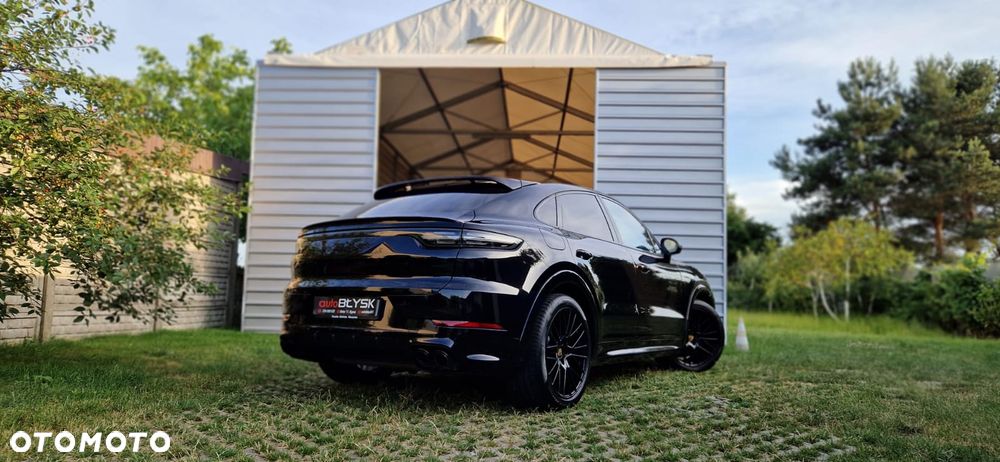 Porsche Cayenne - 21