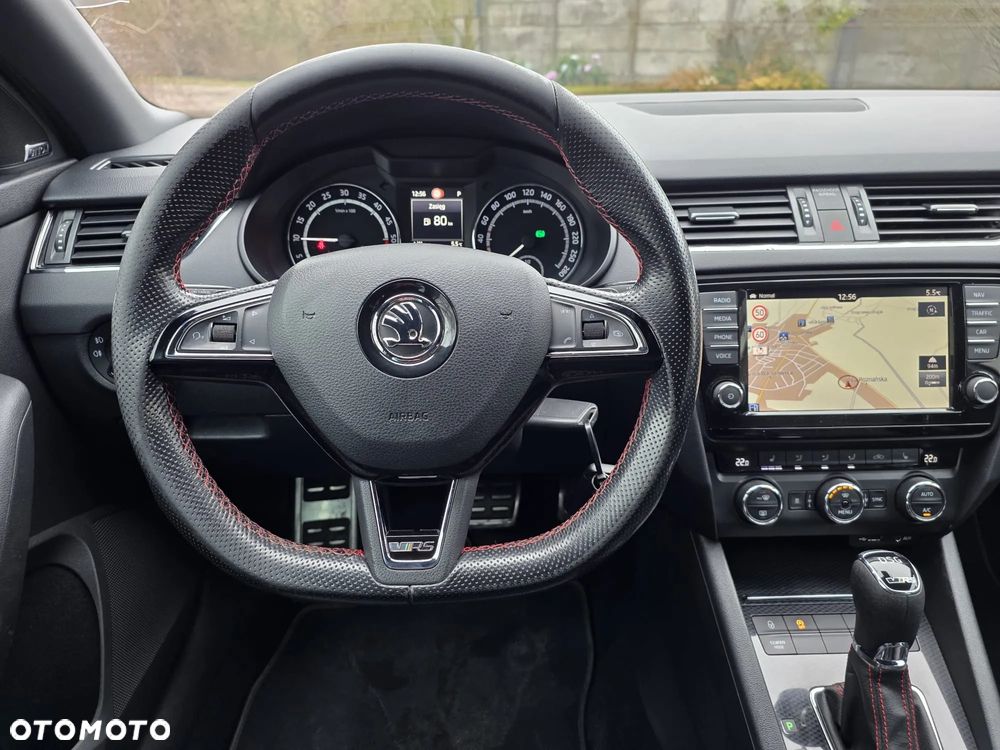Skoda Octavia 2.0 TDI DSG RS - 16