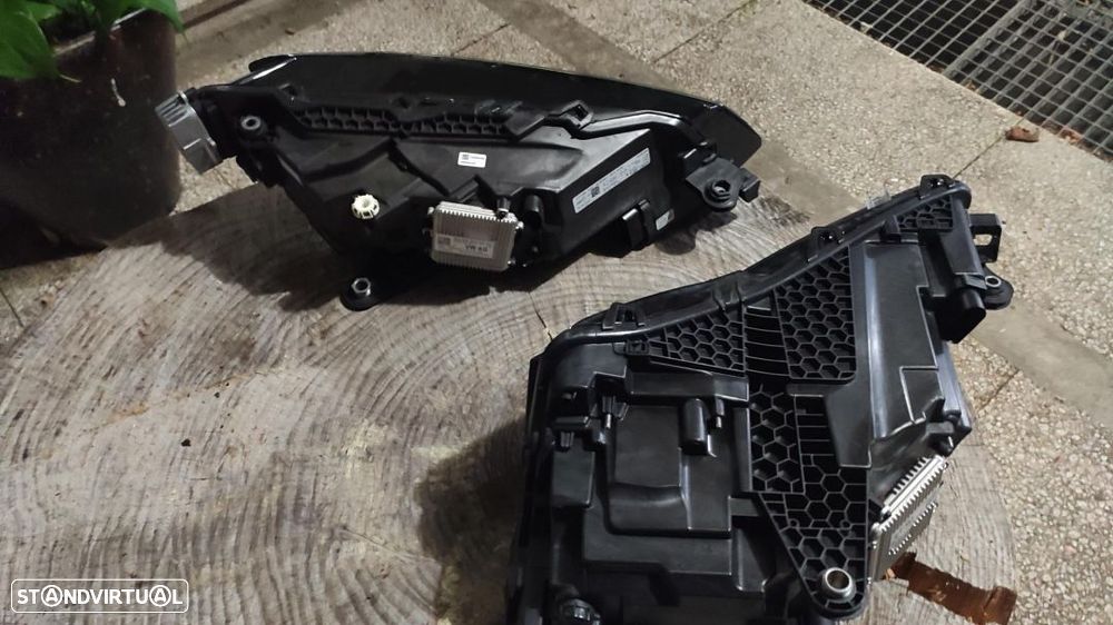 conjunto de faróis Full Led Matrix Skoda Superb 3V completos - 11