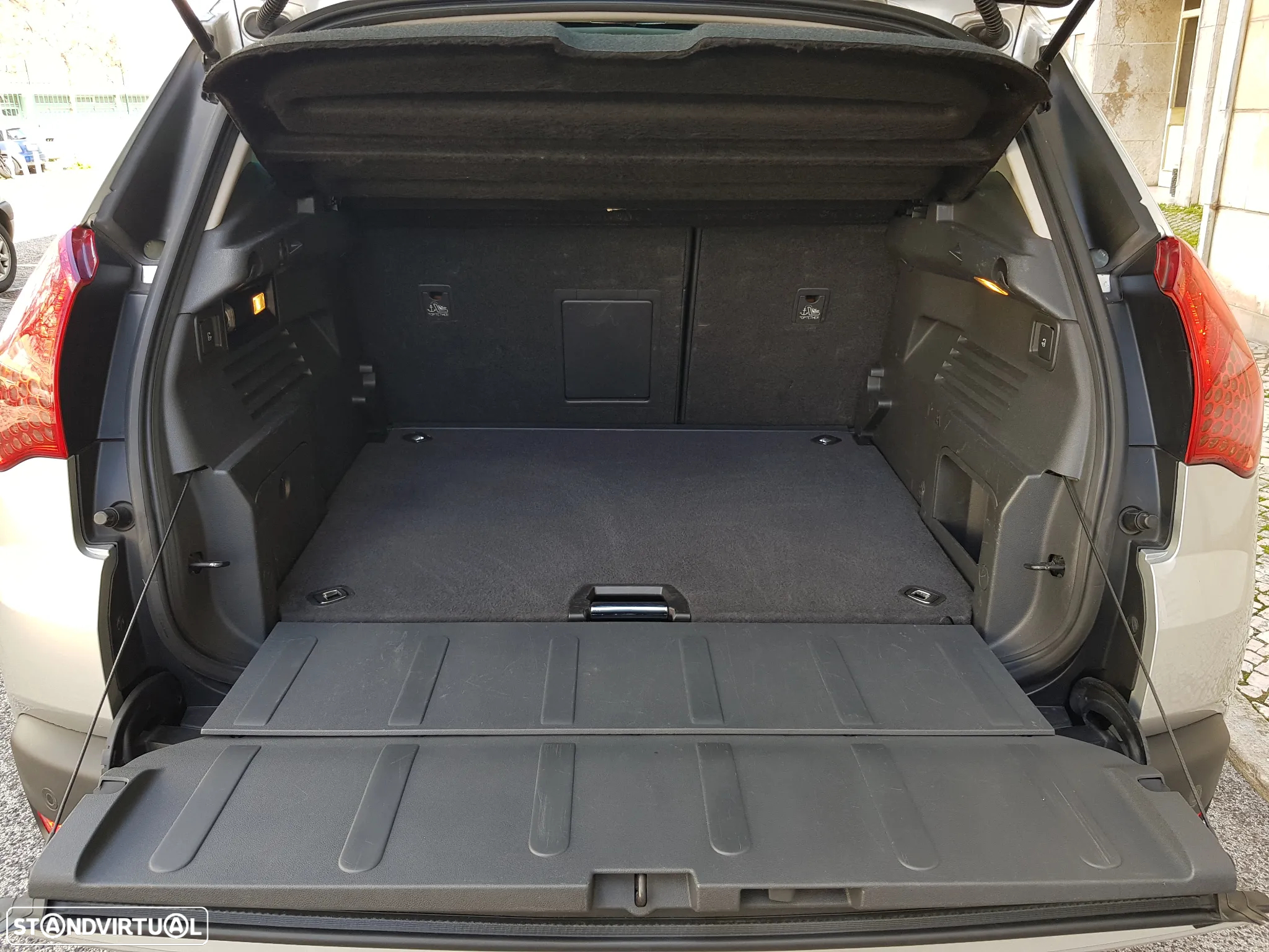 Peugeot 3008 1.6 HDi Sport - 9