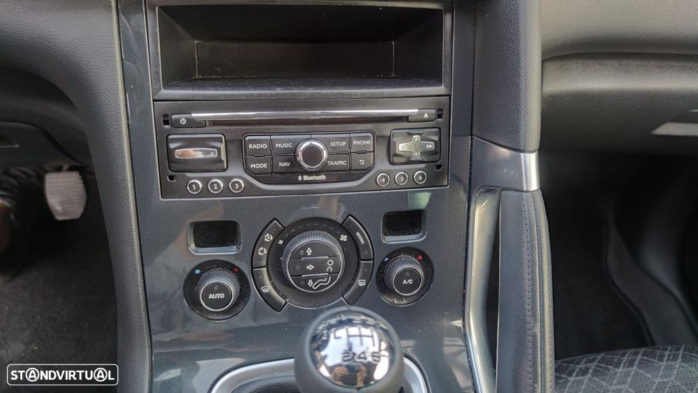 Peugeot 3008 1.6 BlueHDi Style - 14