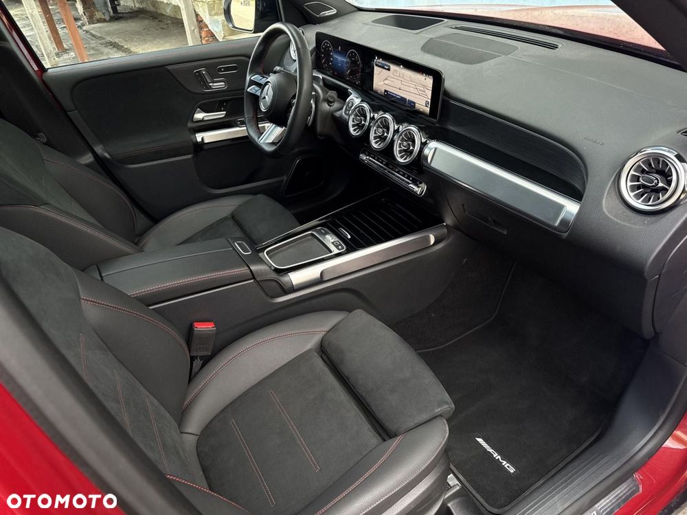 Mercedes-Benz GLB - 22
