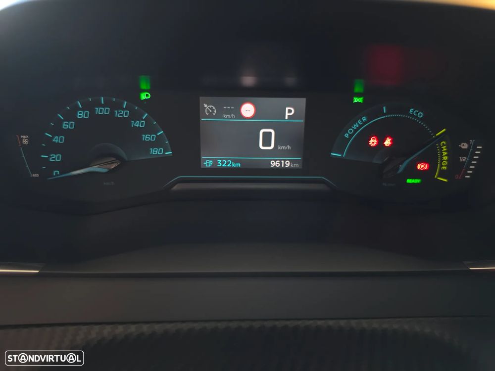 Peugeot e-208 Allure - 20