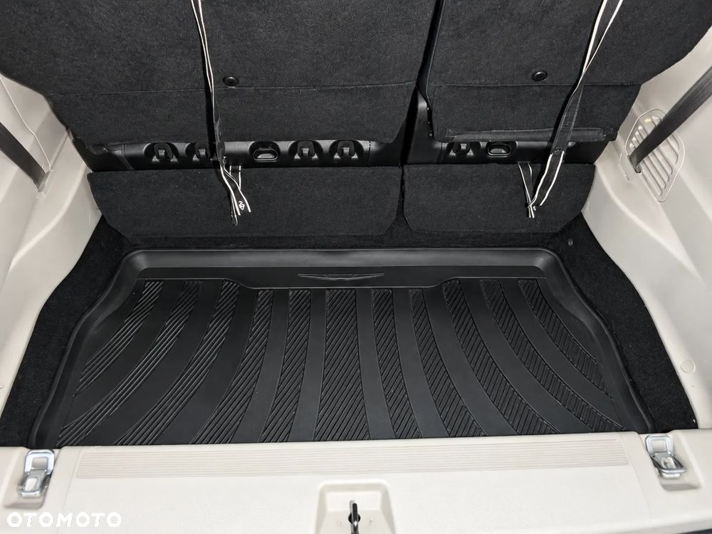Chrysler Pacifica - 24