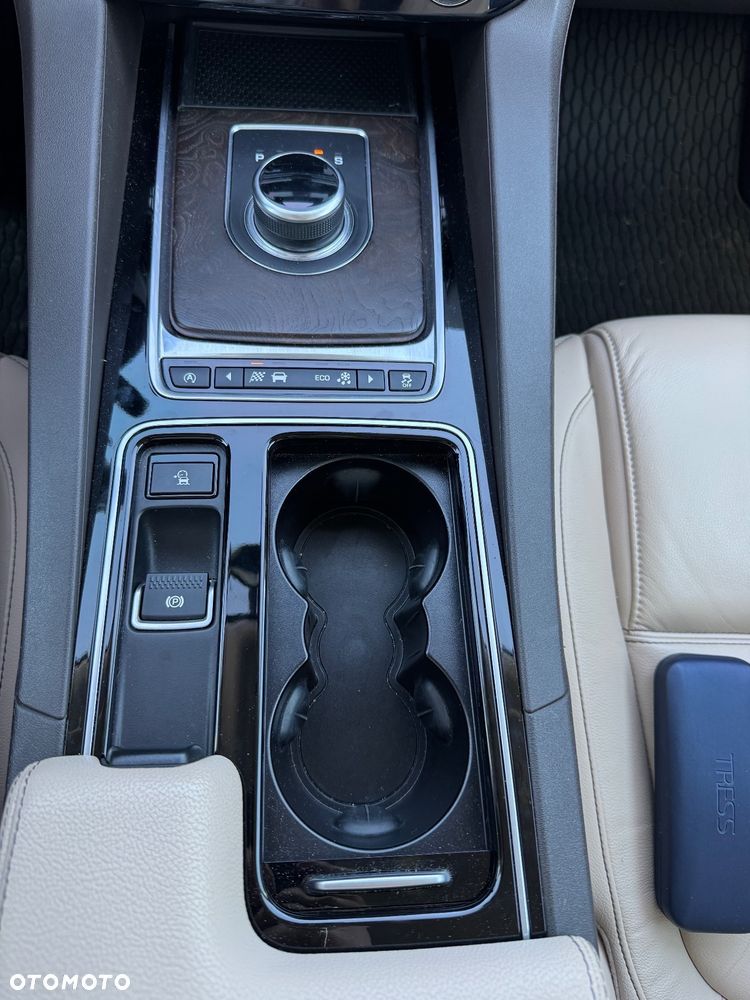 Jaguar F-Pace 2.0 i4D AWD Prestige - 24