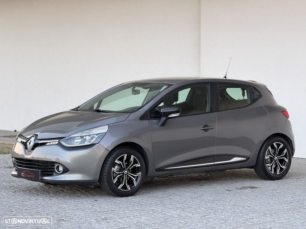Renault Clio 1.5 dCi Dynamique S - 1