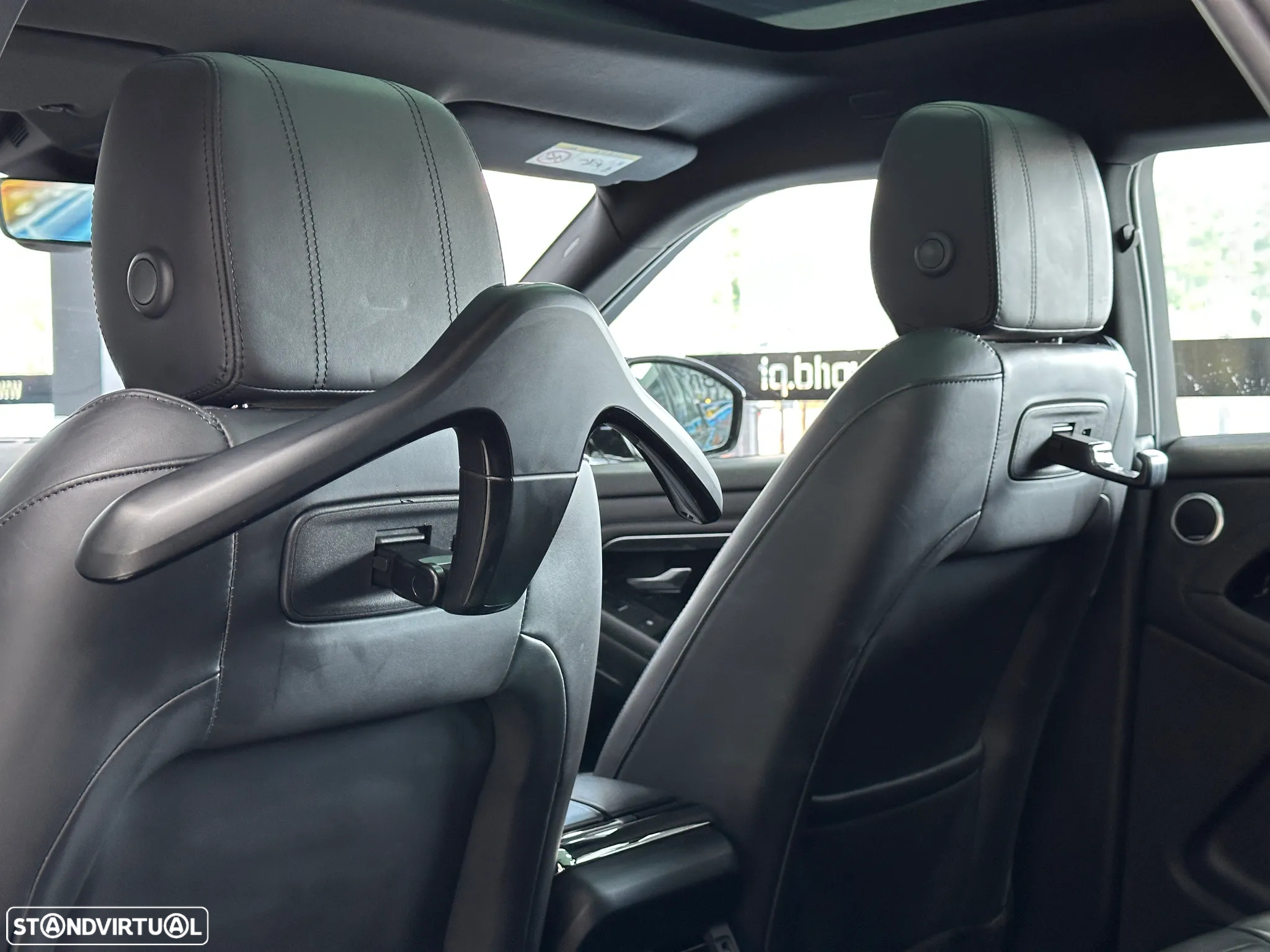 Land Rover Range Rover Evoque 2.0 P250 AWD R-Dynamic HSE Auto - 23