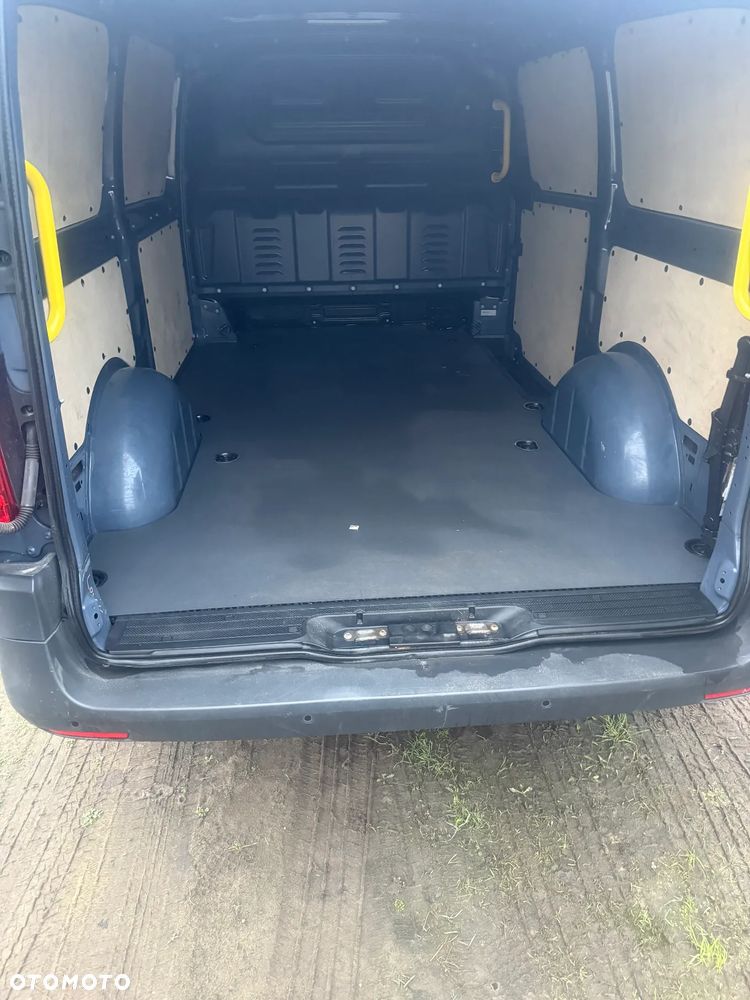 Mercedes-Benz Vito - 5