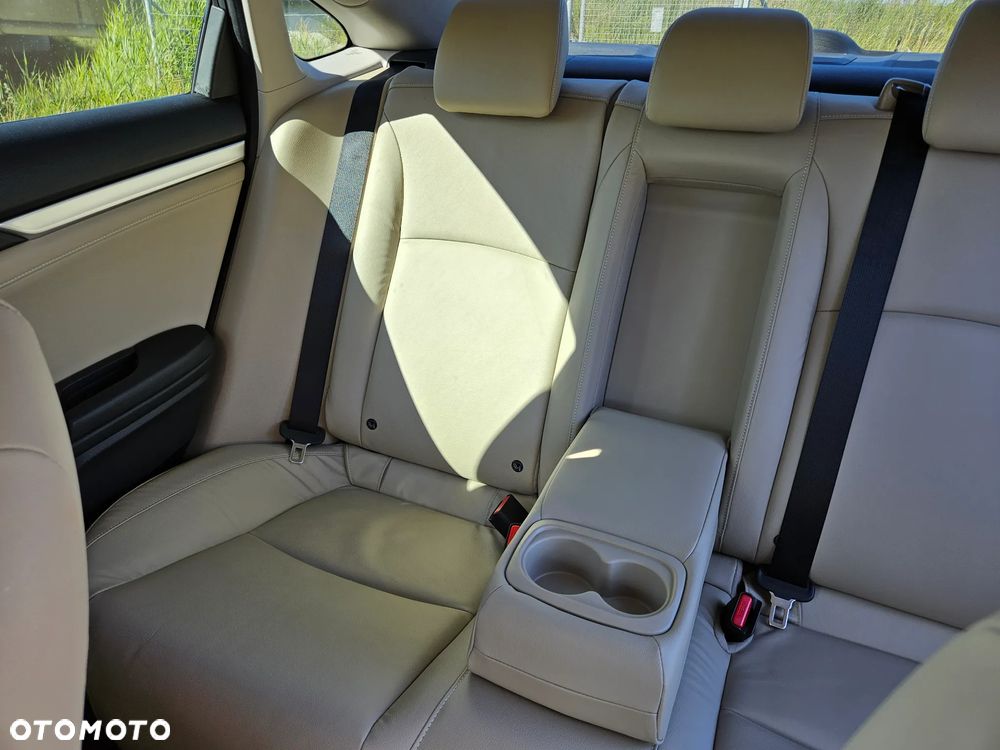 Honda Civic 1.5 T Executive CVT - 17
