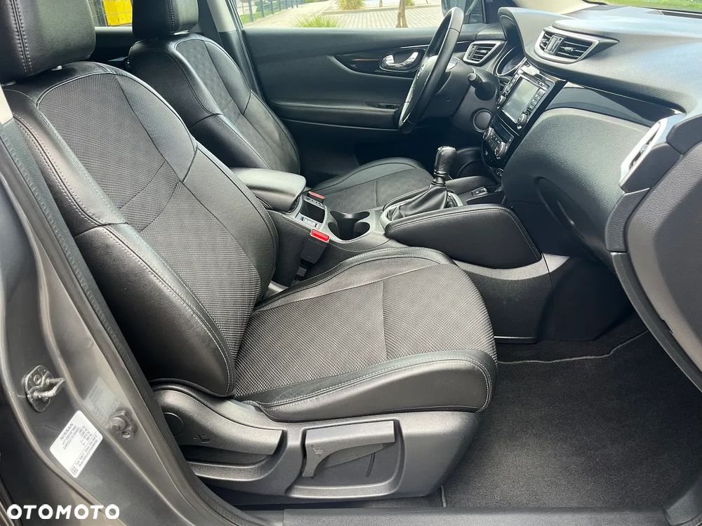 Nissan Qashqai 1.6 DIG-T Tekna+ - 18
