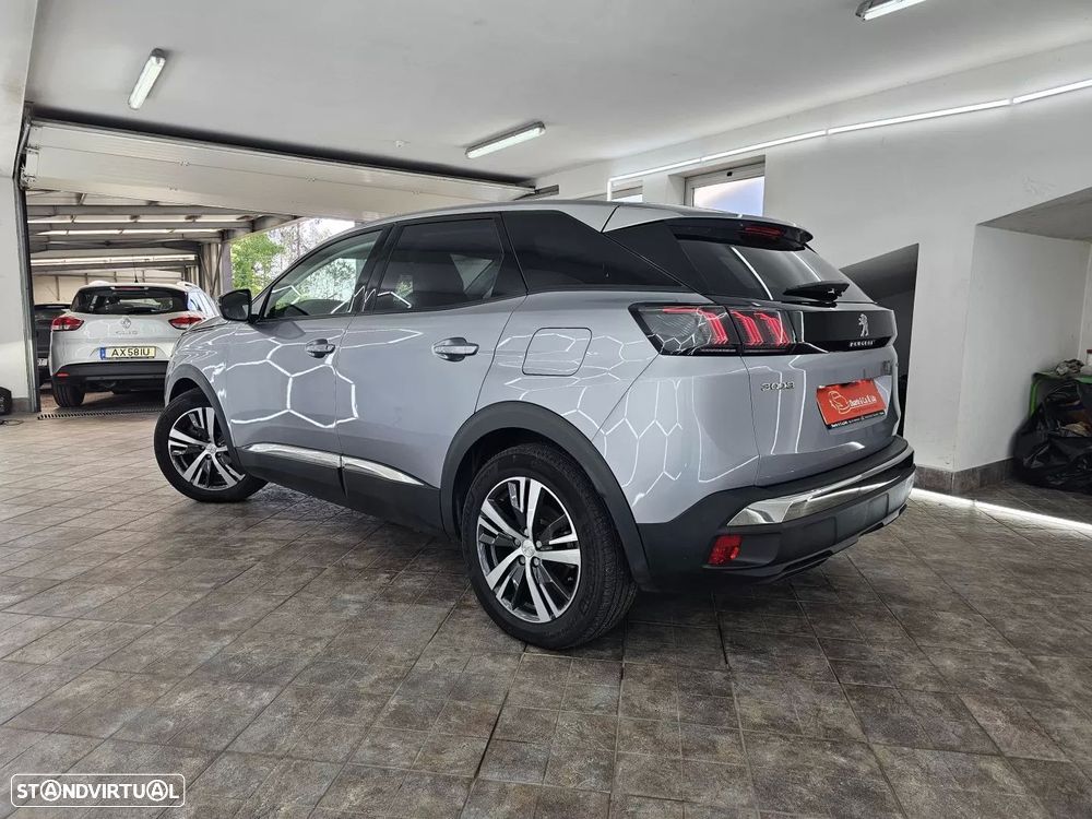 Peugeot 3008 1.6 Hybrid Allure e-EAT8 - 8