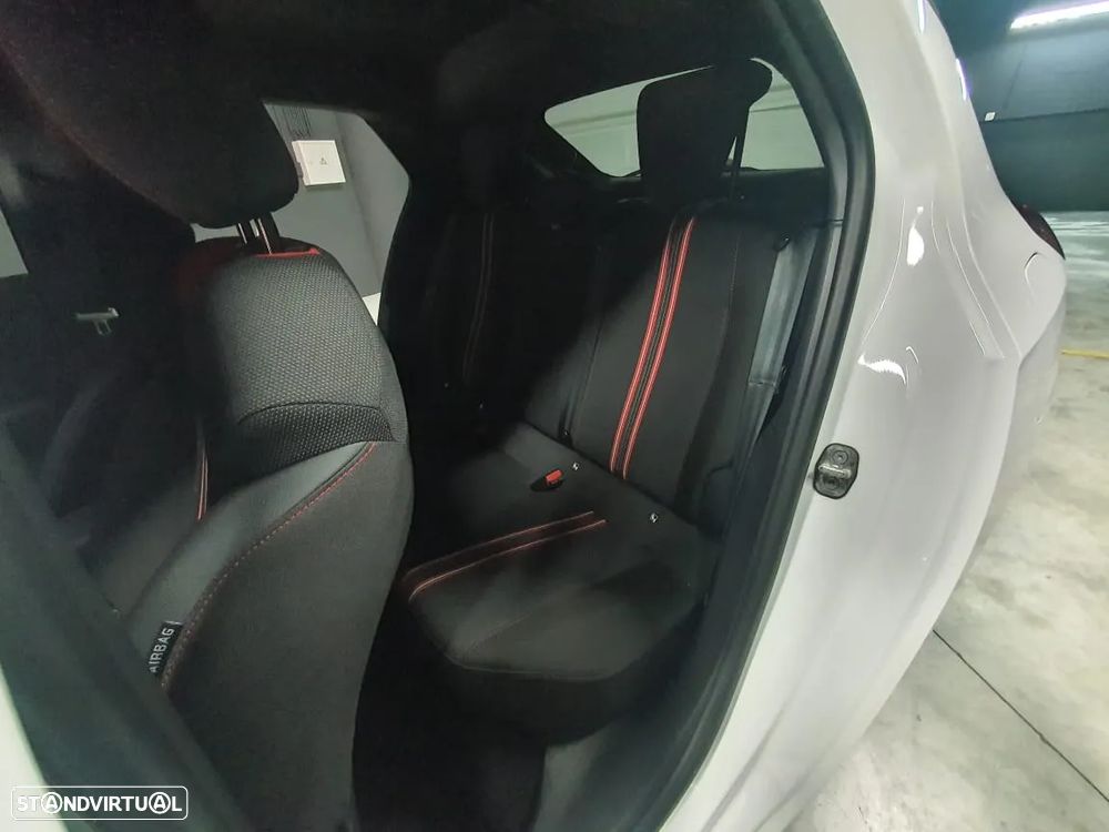 Opel Corsa 1.2 T GS Line Aut. - 42
