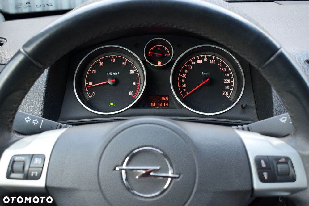 Opel Astra 1.4 Edition 111 Jahre - 18