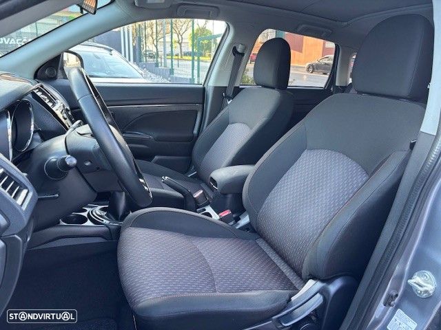 Mitsubishi ASX 1.6 MIVEC Intense Connect Edition - 14