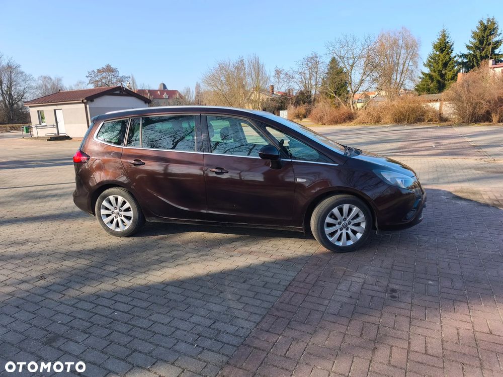 Opel Zafira 1.6 CDTI Cosmo - 4
