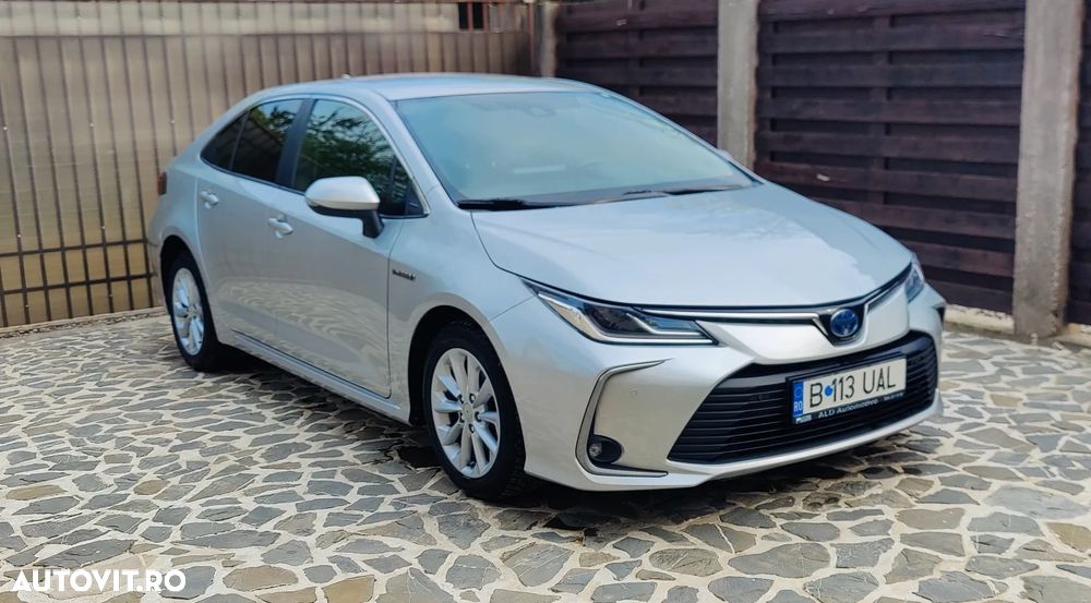 Toyota Corolla 1.8 HSD Dynamic - 1