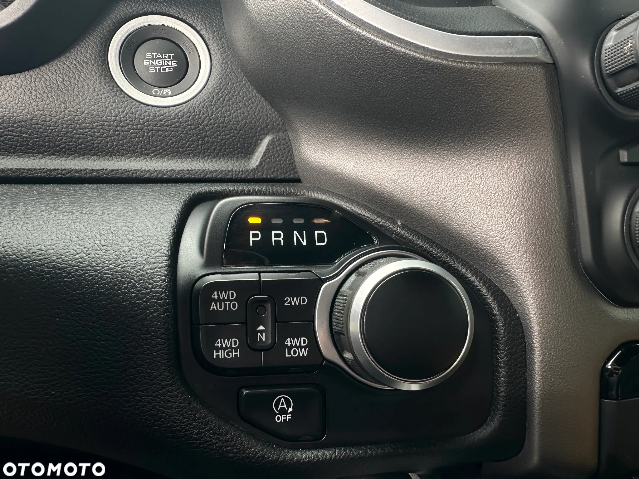 RAM 1500 Crew Cab Shortbed Bighorn - 11