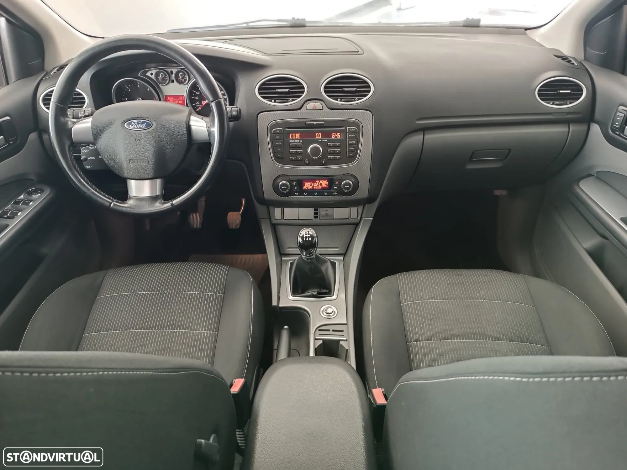 Ford Focus SW 1.8 TDCi Titanium - 13