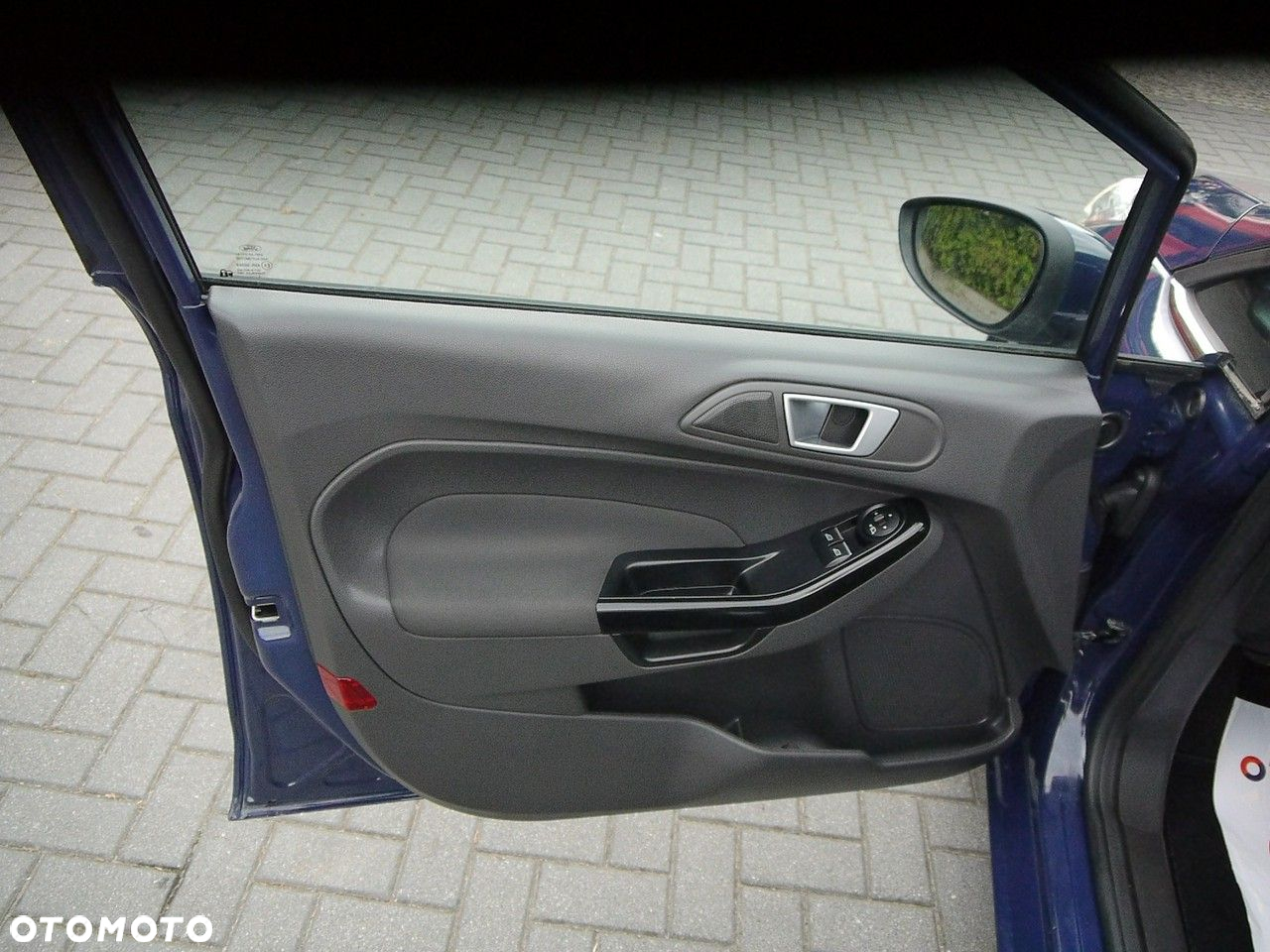 Ford Fiesta 1.0 EcoBoost Titanium - 30