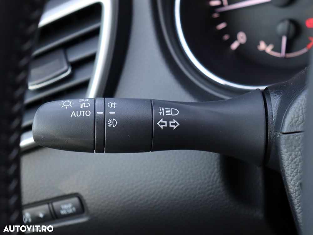 Nissan Qashqai 1.5 DCI Start/Stop Tekna - 18
