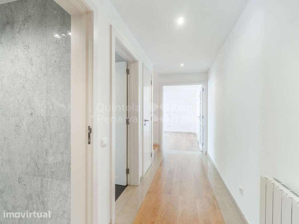 Apartamento T3 duplex para arrendamento no Alto de Santa Catarina - Grande imagem: 2/26