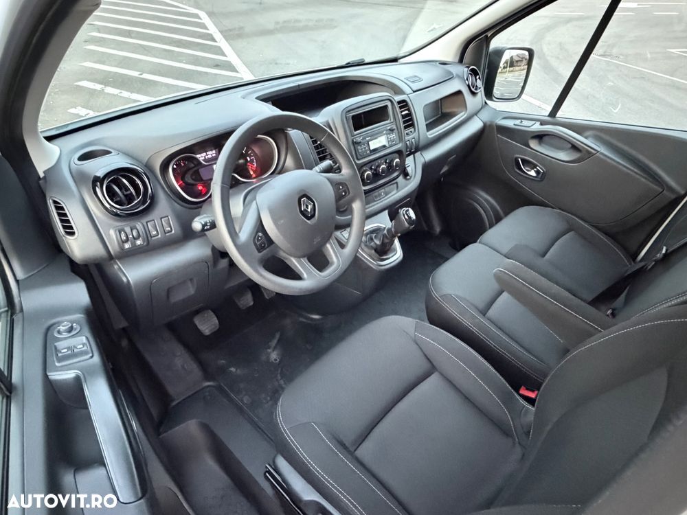 Renault Trafic - 14