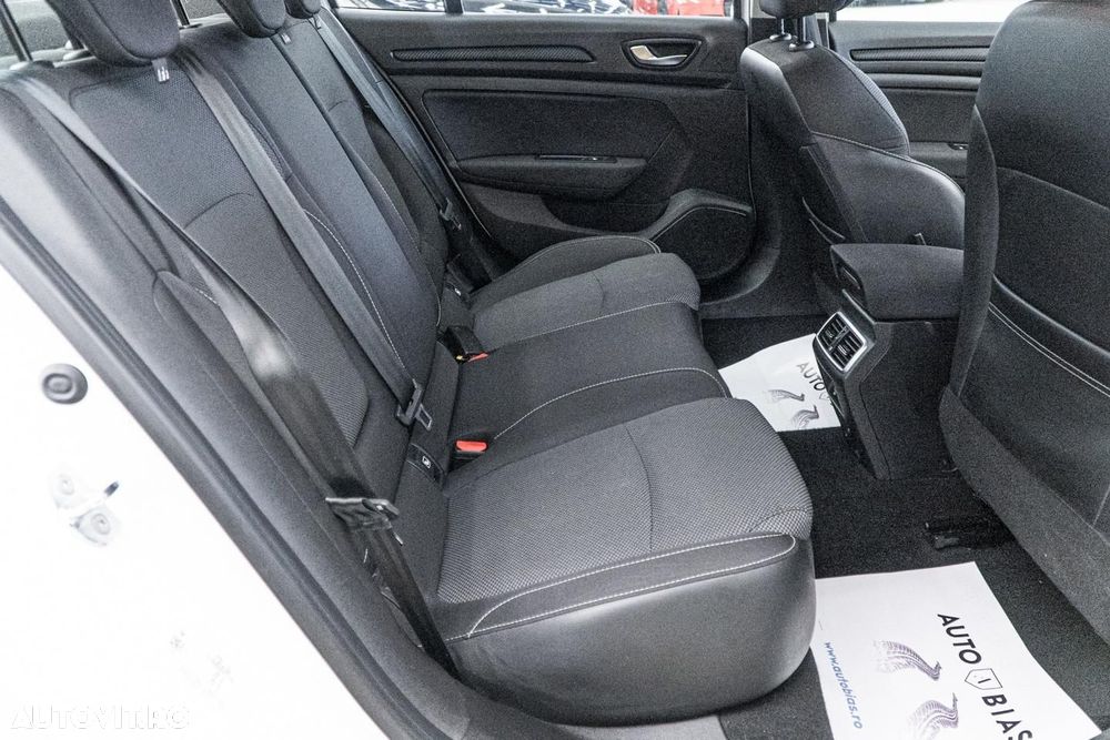 Renault Megane TCe GPF Intens - 8