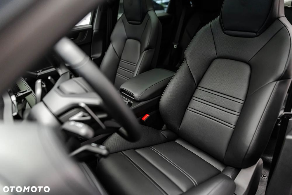 Porsche Cayenne Standard - 9