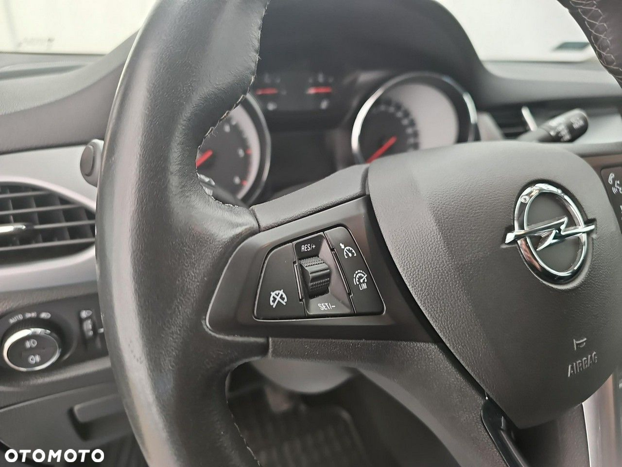 Opel Astra - 21