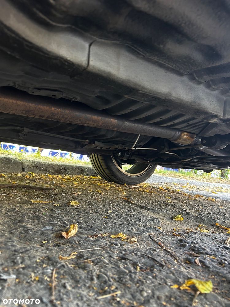 Mazda 323F 2.0 V6 GT - 36