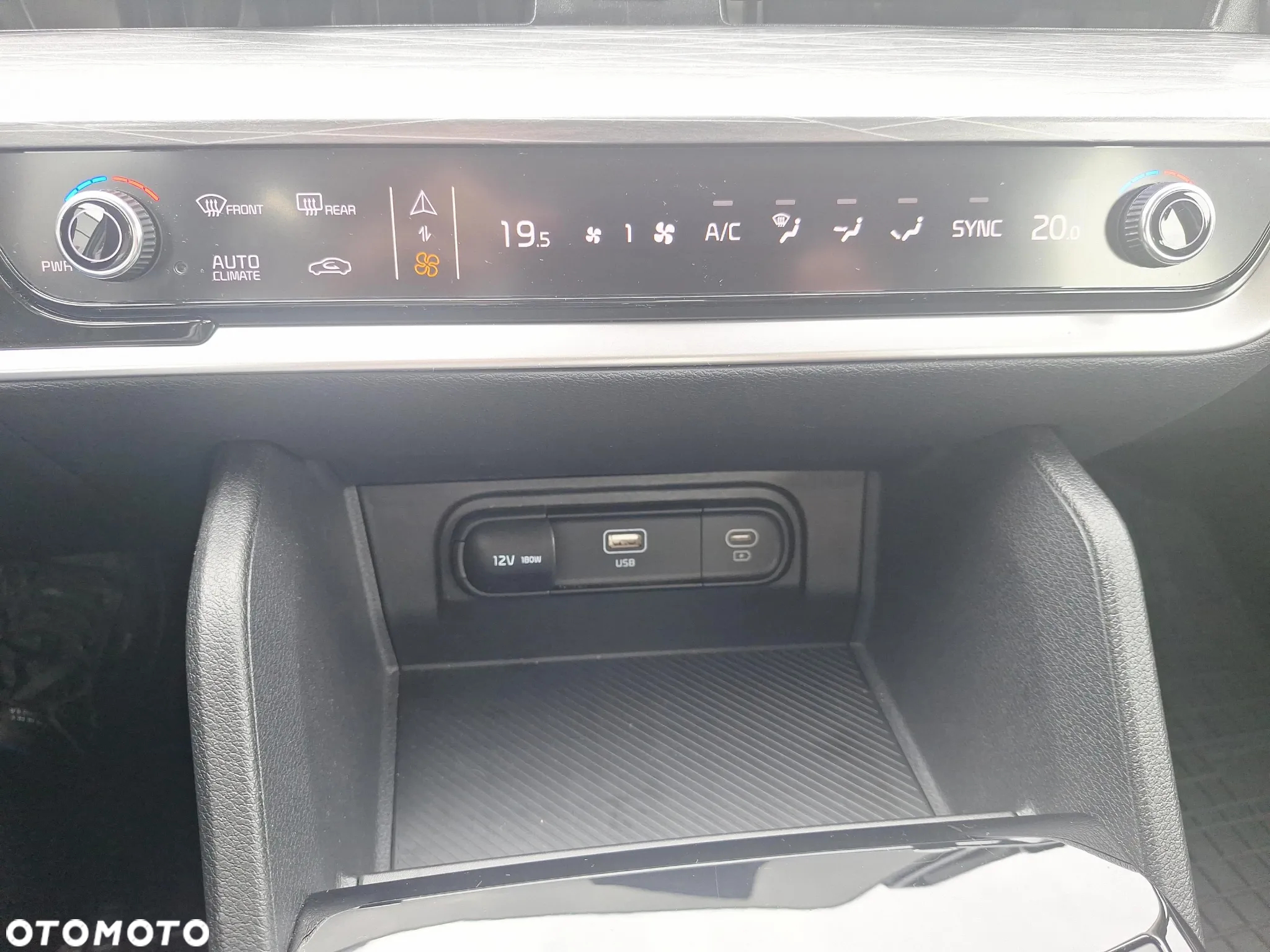 Kia Sportage - 14