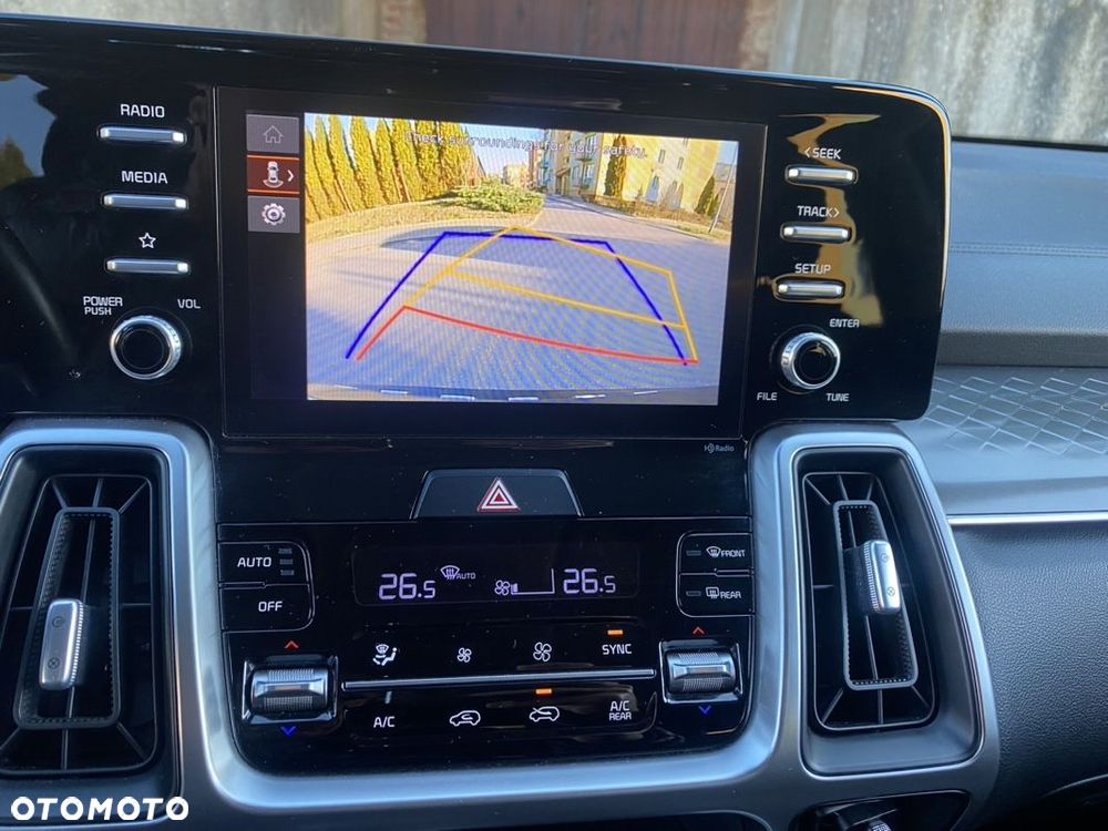 Kia Sorento - 32
