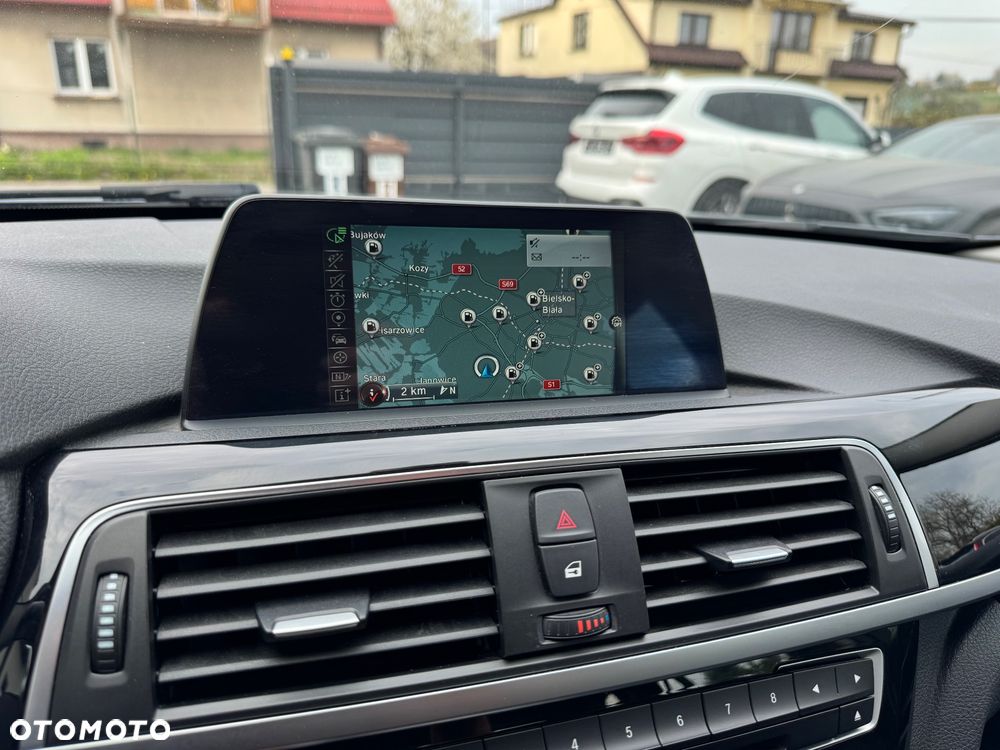 BMW Seria 3 320d xDrive Edition M Sport Shadow - 29