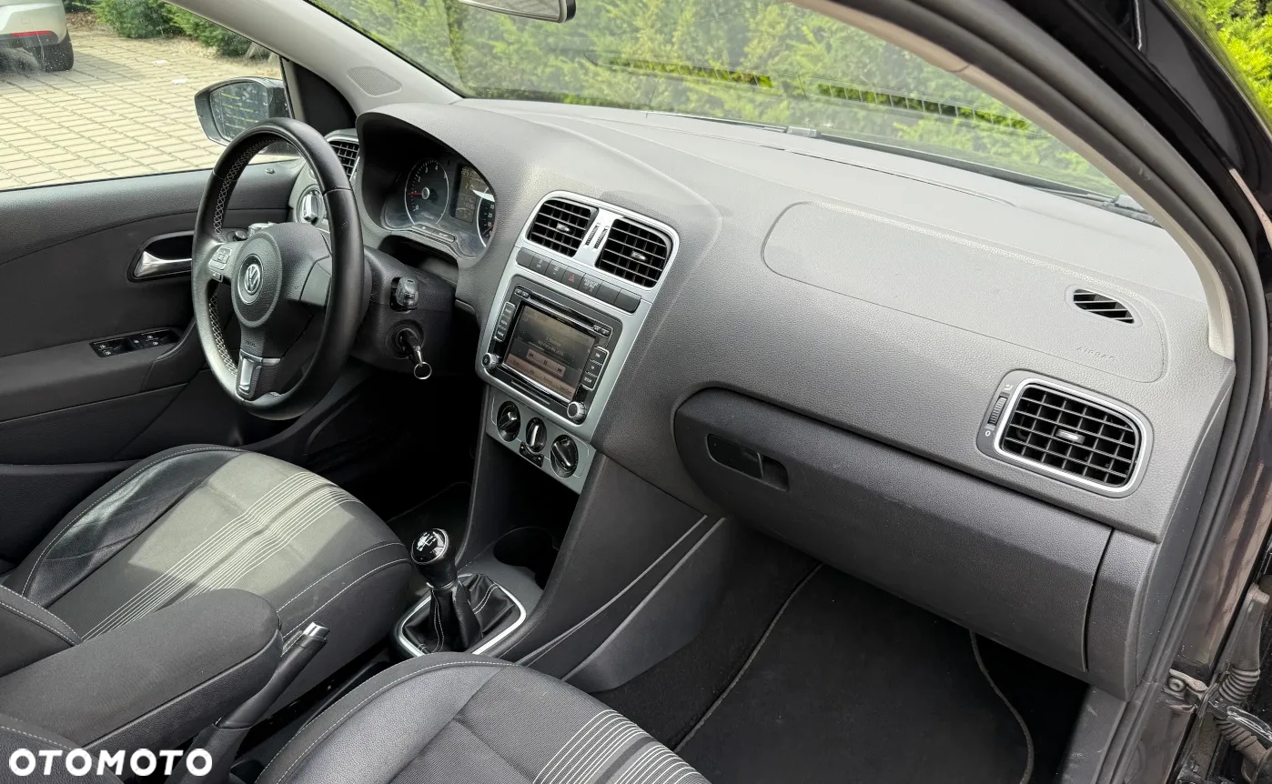 Volkswagen Polo 1.2 MATCH - 15